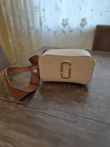 marc jacob: Marc Jacobs Snapshot tərzində çiyin çantası - Rəng: krem/bej korpus — 1