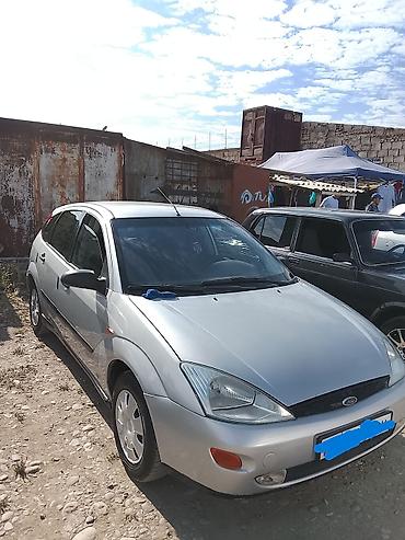 Ford: Ford Focus: 2001 г., 1.6 л, Механика, Бензин, Хэтчбэк — 1