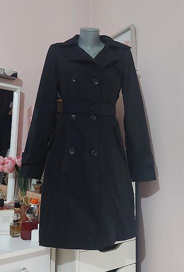 pull and bear obuca: H&M Crni ženski mantil klasičnog trench kroja, elegantnog i — 1