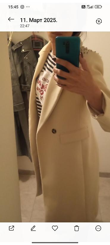 Kaputi: Elegantan ženski kaput u krem/bež boji, klasičnog ravnog kroja do — 1