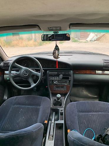 Audi: Audi A6: 1995 г., 2.6 л, Кол менен иштөөчү, Газ, Седан — 5