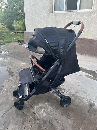 трюковой скейт: Продаю коляску очень легкая можно одной рукой складывать — 2
