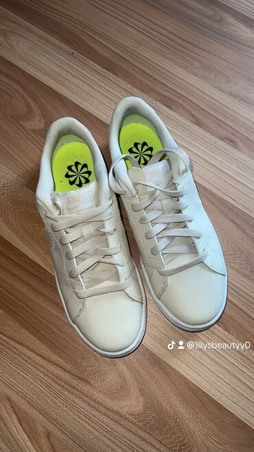 zenske kozne jakne: Nike, 38, color - Beige