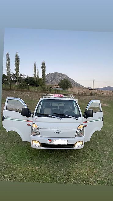 Транспорт: Легкий грузовик, Hyundai, Стандарт, 2 т, Б/у — 2