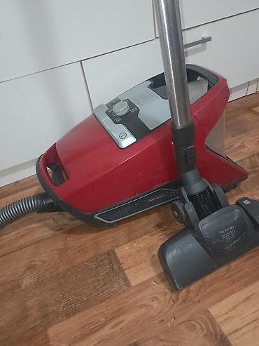 Klasični usisivači: Miele Blizzard CX1 CAT & DOG sa posudom je potpuno ispravan u — 3