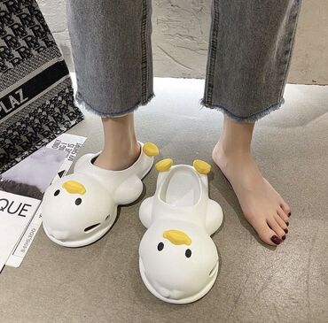 обувь женская 40: Шлепки-утки покупала в интернет магазине но размер не подошел ни