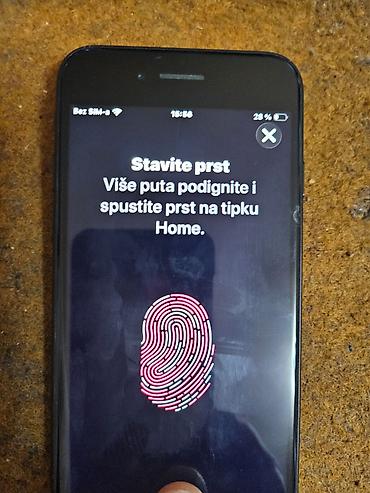 Apple iPhone: Apple iPhone SE (2. generacija) – Crni /Telefon je potpuno ispravan — 9