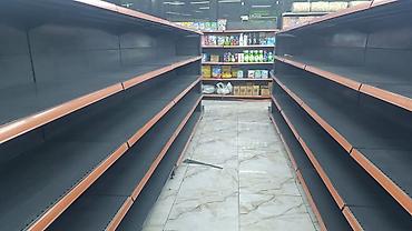 Оборудование для магазинов: Magaza ucun divar ve orta vitinler reng secimi mumkundur. Divar ucun — 3