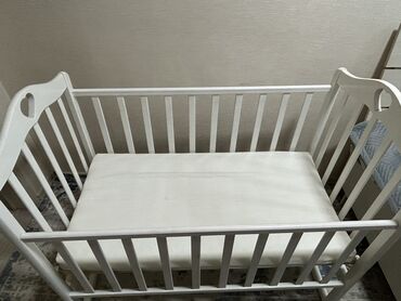 прогулочная коляска peg perego: Манеж керебет, Колдонулган, Комоду менен, Жыгач