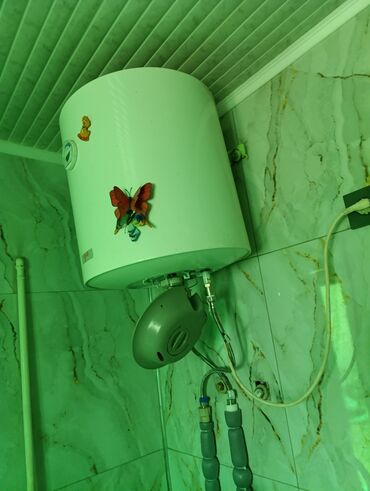 расширительный бачок для паравой отапления: Водонагреватель накопительный (вертикальный монтаж) - Тип