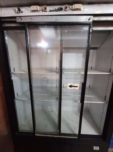 продаю холодильник витринный: Продам холодильник. В рабочем состоянии. Использовался для хранения