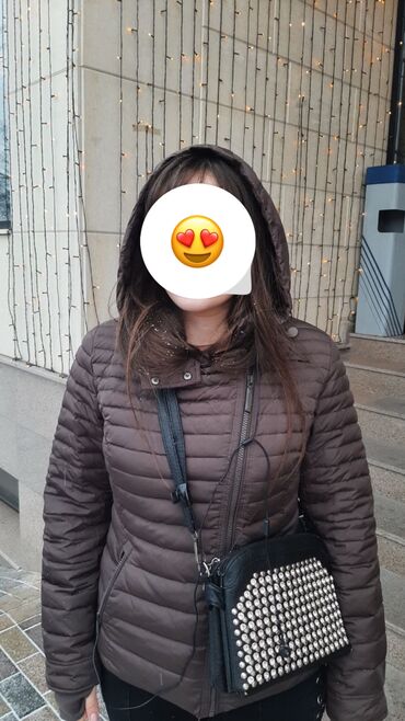 женская куртка зимняя с капюшоном: Теплая куртка весна-осень