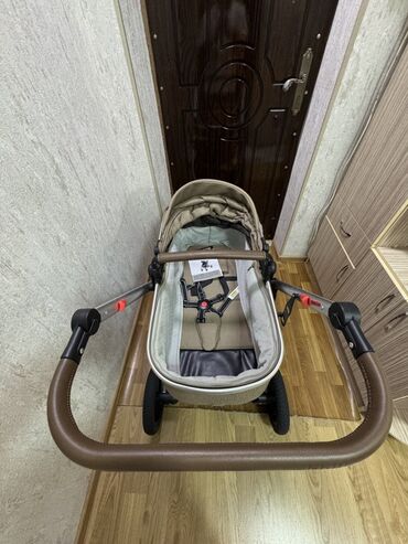 Araba-beşiklər: Çıxarıla bilən beşikli araba — 9