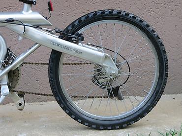 Bicikli za odrasle: Sklopivi Alu bicikl CHECKER PIG TRAVELLER 20" Prodajem očuvan sklopivi — 4