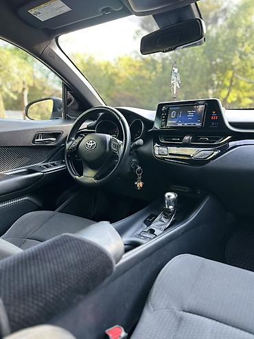 range rover evoque: Toyota C-HR: 2017 г., 2 л, Автомат, Бензин, Кроссовер — 3