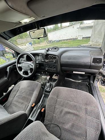фольскваген венто: Volkswagen Vento: 1994 г., 1.8 л, Механика, Бензин, Седан — 9