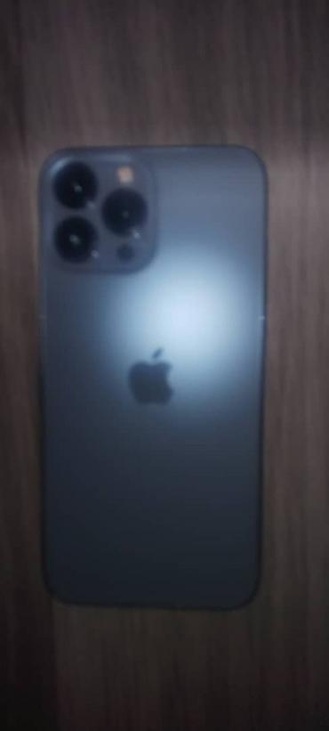 Чехлы: Срочно продаю Айфон Набор аксессуаров для iPhone с большим блоком — 6