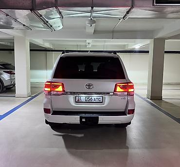 land: Toyota Land Cruiser: 2018 г., 5.7 л, Автомат, Бензин, Внедорожник — 2