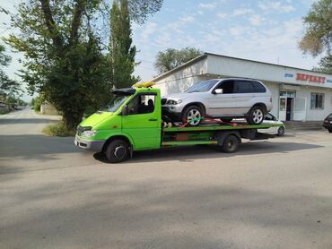 эвакуатор транспорт: Көтөргүсү менен, Гидроманипулятору менен, Кыймылдуу платформасы менен