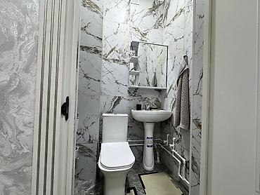 Продажа коттеджей и домов: СРОЧНО ПРОДАЕТСЯ.Просторный 2-этажный частный дом. Имеются пристройки — 41