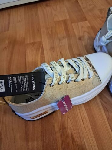 Women's Sneakers and athletic shoes: 38 — 7