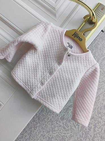 Koftalar, sviterlər: Her biri 4 azn — 11