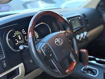 Toyota: Toyota Sequoia: 2019 г., Автомат, Бензин, Внедорожник — 3