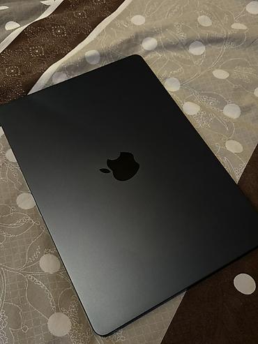 Apple MacBook: Apple MacBook M4 Air (Space Gray) - 13–14 düymlük incə çərçivəli — 1