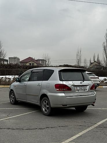 Toyota: Toyota Ipsum: 2002 г., 2.4 л, Автомат, Бензин, Минивэн — 5
