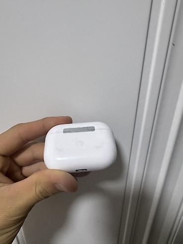 samsung galaxy buds plus: Беспроводные наушники-вкладыши с зарядным кейсом (форм-фактор, как у — 1