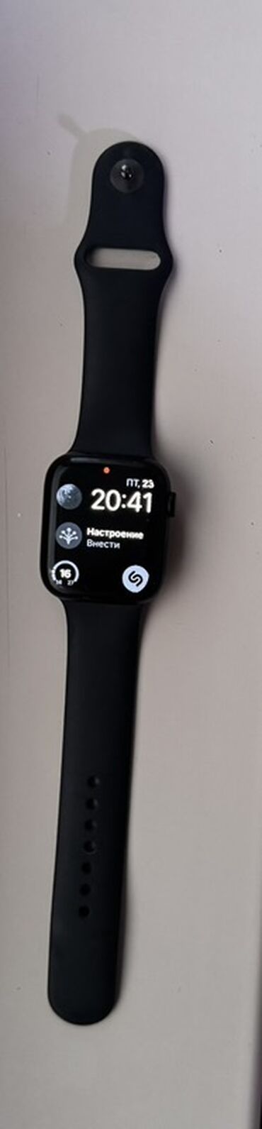 купить усилитель амфитон: Умные часы Apple Watch 7 Series 45mm с черным ремешком. На экране