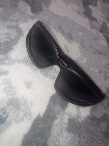 очки 3d: Күндөн коргоочу көз айнектер