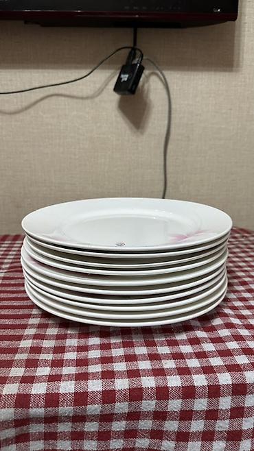 Продаю набор обеденных тарелок XINANCUYE, новые, не пользовались. В at lalafo.kg Продаю набор обеденных тарелок XINANCUYE, новые, не пользовались. В