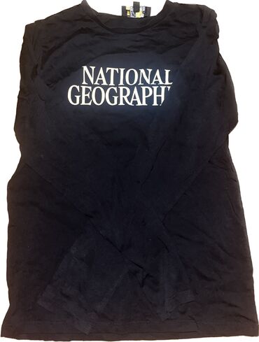 qiz koynekleri: National geography t shirt
13-14 yash bir defe geyilib