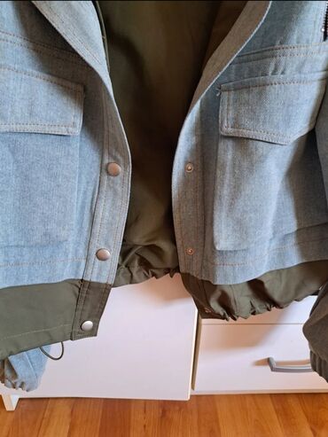 Ostale jakne, kaputi, prsluci: Zenska teksas jakna sa maslinasto zelenim detaljima, ukrasnim — 1