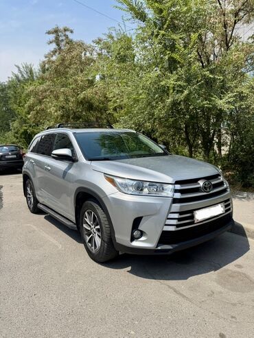 срочно в связи с переездом: Toyota Highlander: 2018 г., 3.5 л, Автомат, Бензин, Кроссовер
