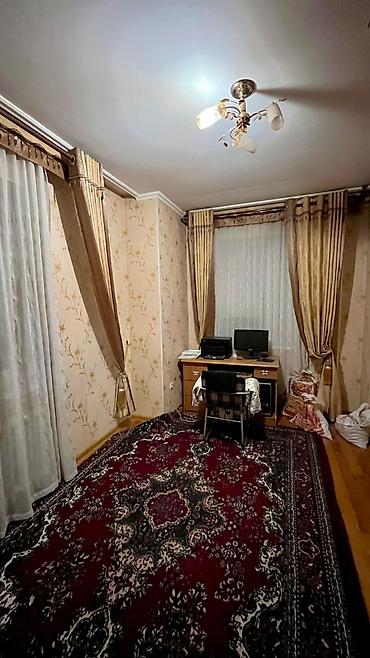 Продажа коттеджей и домов: Продается частный дом с архитектурой в классическом стиле: два уровня — 18