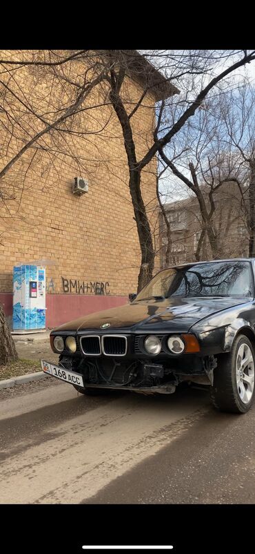 BMW: BMW 525: 1990 г., 2.5 л, Механика, Бензин, Седан