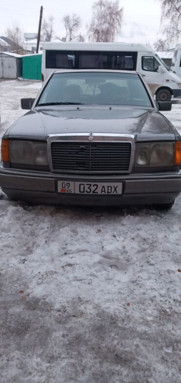 мерс картина: Mercedes-Benz W124: 1990 г., 2 л, Механика, Бензин, Седан