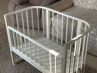 детская кроватка с бортиком и матрасом: Детская кроватка трансформер. Продаю кроватку в хорошем состоянии