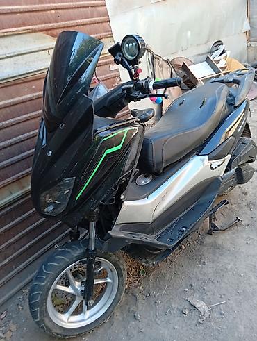 скутер nmax: Макси-скутер Yamaha, 150 куб. см, Бензин, Б/у — 5