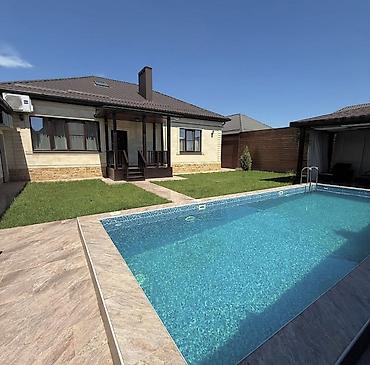 Посуточная аренда домов: Дом с благоустроенным двором и бассейном - Просторный ухоженный — 3