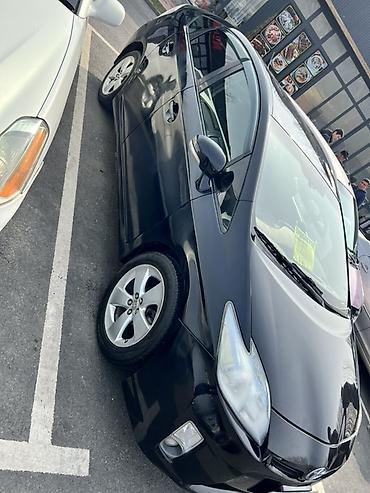 Toyota: Toyota Prius: 2011 г., 1.8 л, Вариатор, Гибрид, Хэтчбэк — 8