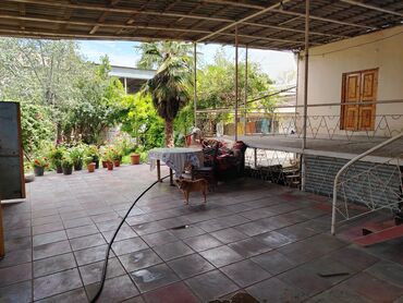 Həyət evləri və villaların satışı: 4 otaqlı, 111 kv. m, Kredit yoxdur, Orta təmir — 7