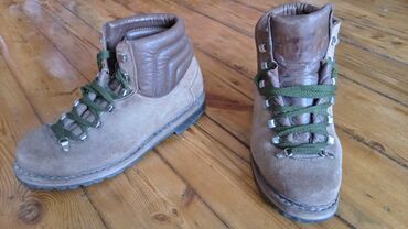 горные ботинки: Ботинки горные фирмы Вибрам Италия в отличном состоянии, кожа, размер