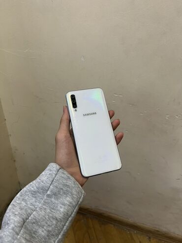 бампер на телефон флай: Samsung Galaxy A50, rəng - Ağ, Barmaq izi