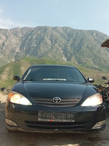 Toyota: Toyota Camry: 2001 г., 2.4 л, Механика, Бензин