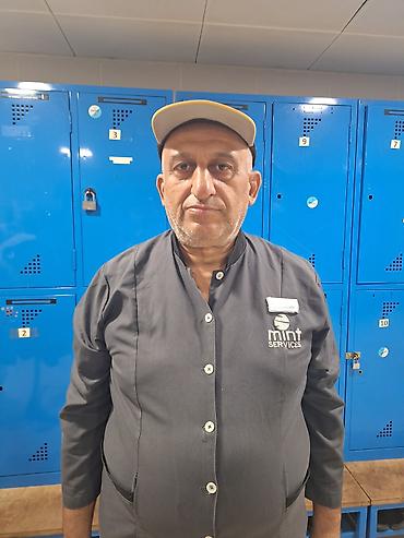 mühafizə xidməti: Bağ evinde mühafizə işlemek isdəyirəm 57 yaşım var 055 246 06 75 xahiş — 1