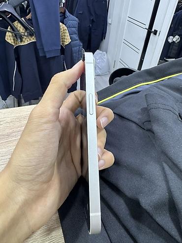 Apple iPhone: IPhone 13, Б/у, 128 ГБ, Белый, 81 % — 11