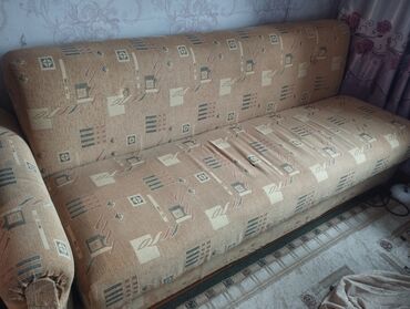 кожанная мебель: Диван-кровать, цвет - Бежевый, Б/у